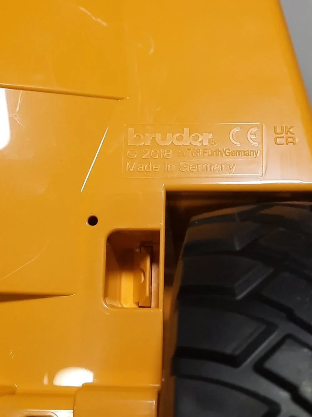Bruder Volvo A60H Articulated Hauler Dump Truck 1:16 #02455 Germany